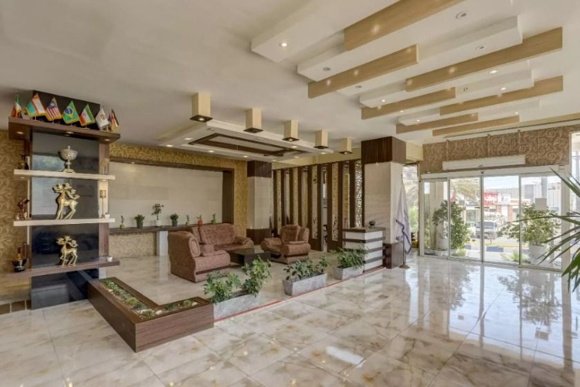 هتل آپارتمان آرش قشم - لابی