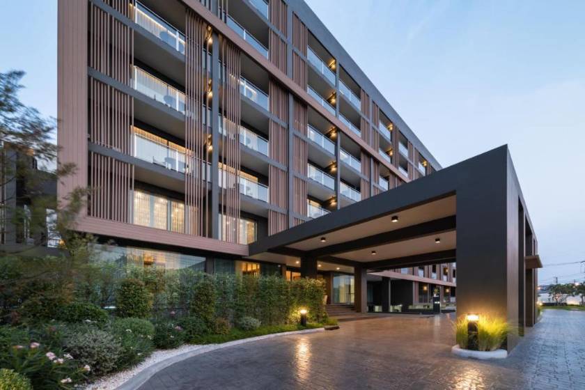 Mandarin Eastville, Pattaya - SHA Extra Plus - facade