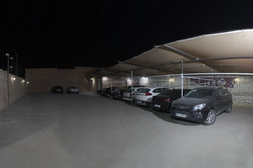 هتل سنتی رویای قدیم یزد - پارکینگ