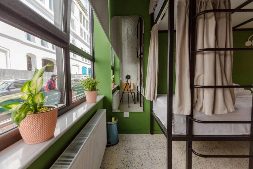 Back2ME - Bed in 8-Bed Mixed Dormitory Room