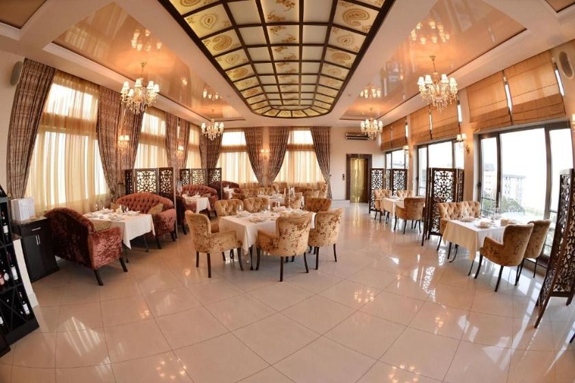 East Legend Hotel baku - restaurant