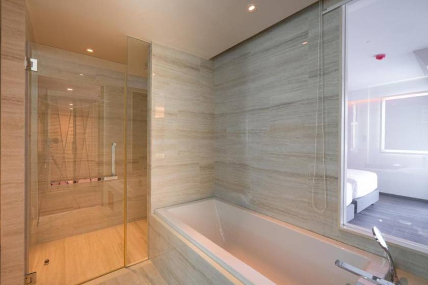 Amethyst Hotel Pattaya - Premier Twin Bed Room