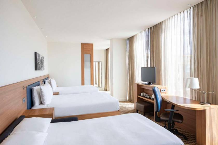 Hampton By Hilton Amsterdam Arena Boulevard - Family Connecting Rooms