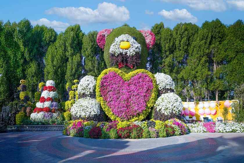 سازههای گلکاری شده باغ گل معجزه دبی