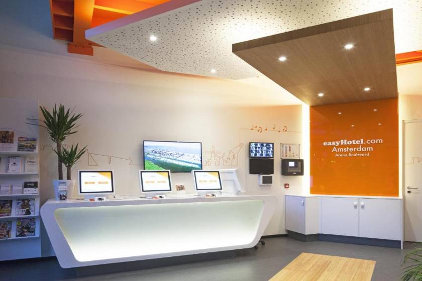 easyHotel Amsterdam Arena Boulevard - reception
