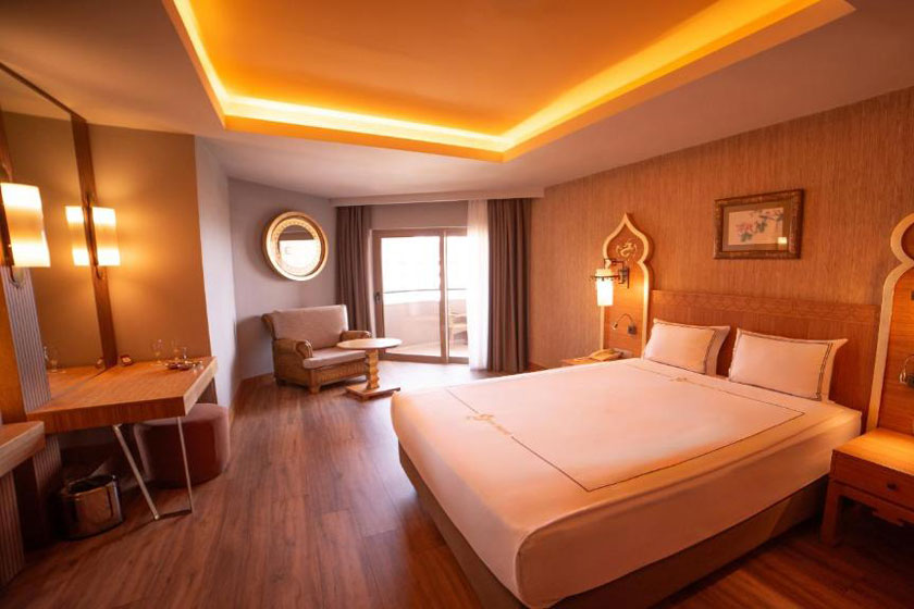 Royal Dragon Hotel Antalya - Family Room
