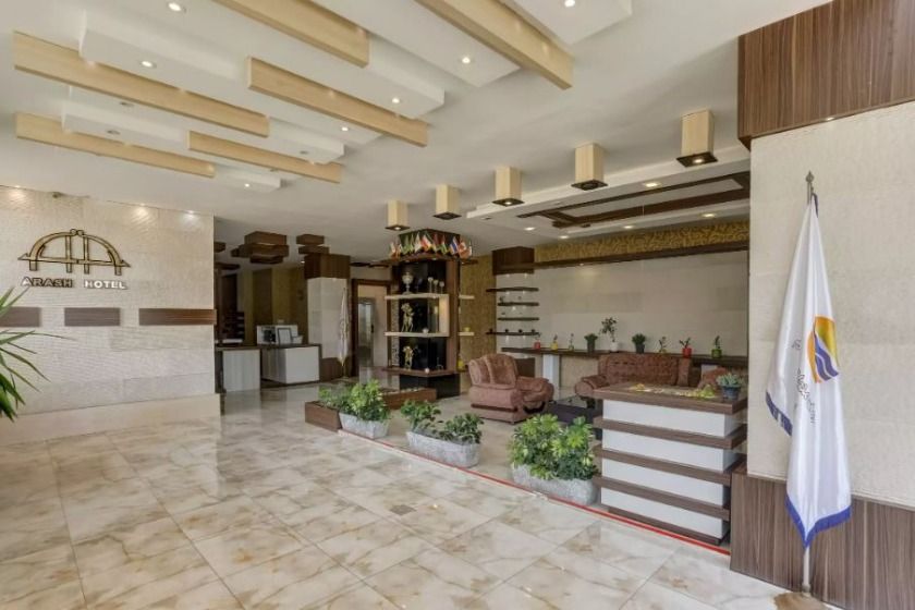 هتل آپارتمان آرش قشم - لابی