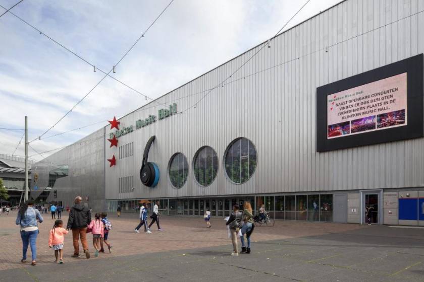 easyHotel Amsterdam Arena Boulevard - facade