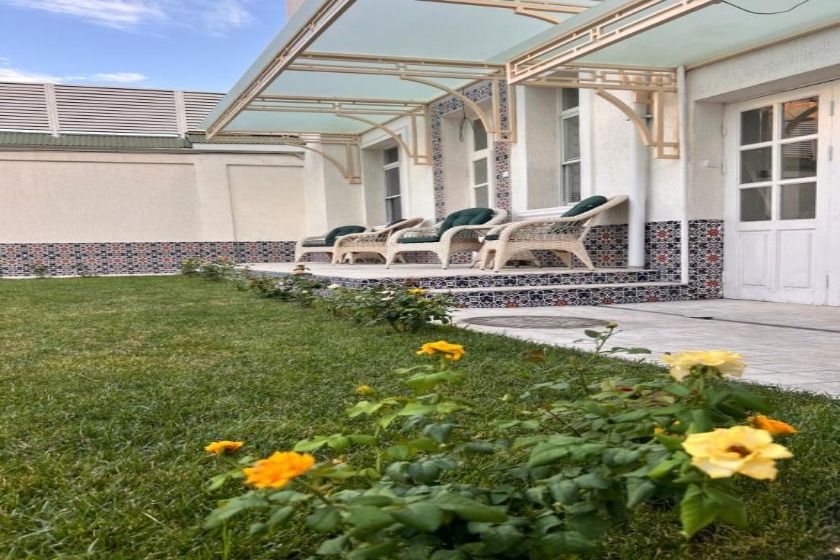 Anor tashkent - facade