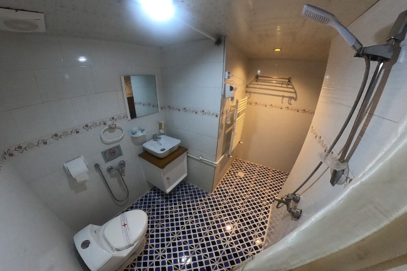 هتل سنتی رویای قدیم یزد - اتاق چهار تخته