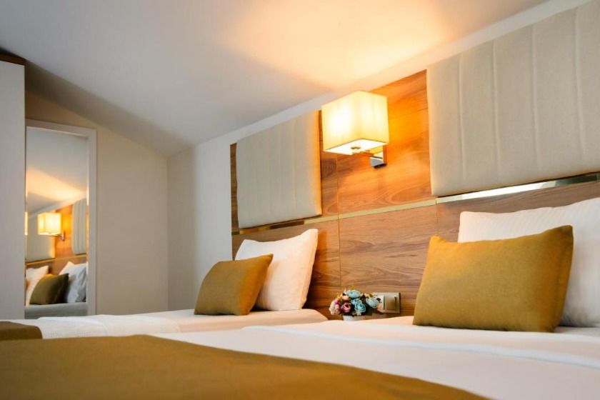 White House Hotel Trabzon - Triple Room with Terrace and Sea View