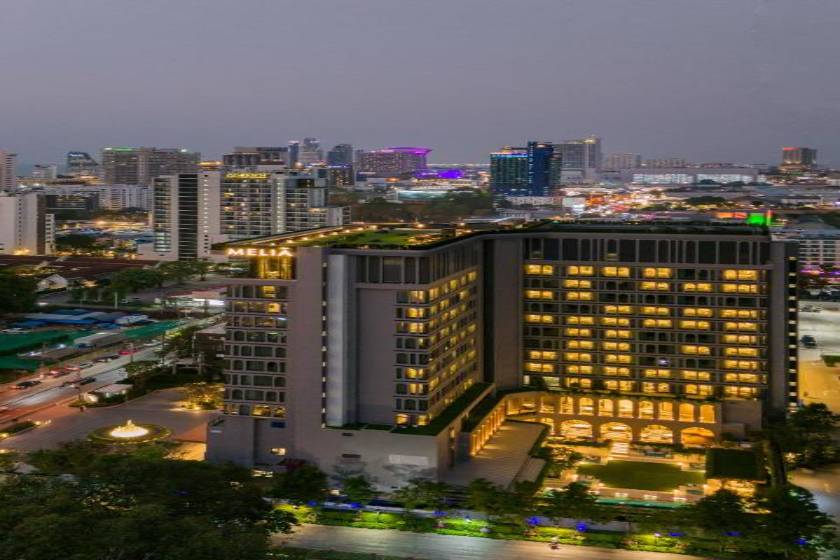 Meliá Pattaya Hotel -  facade