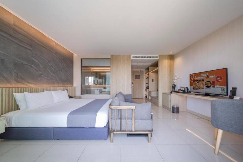 Mandarin Eastville, Pattaya - SHA Extra Plus - Zen Grand Deluxe King