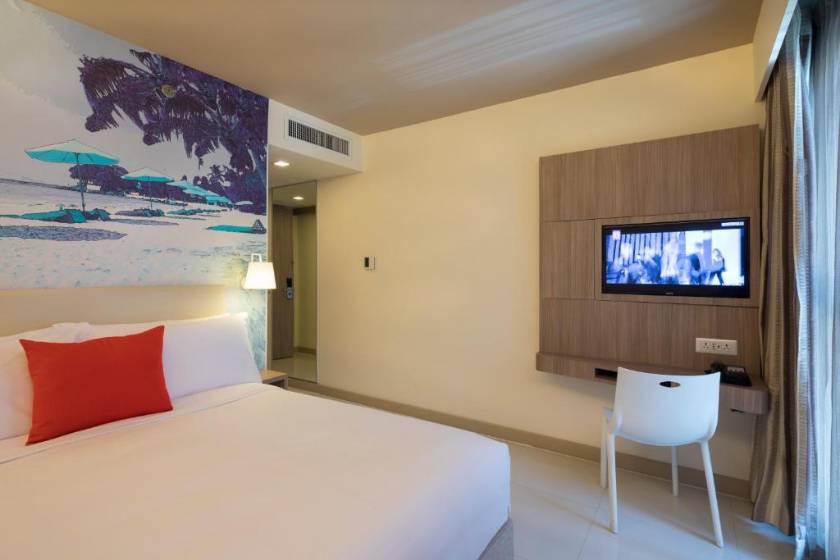 Travelodge Pattaya - Standard King Plus Room