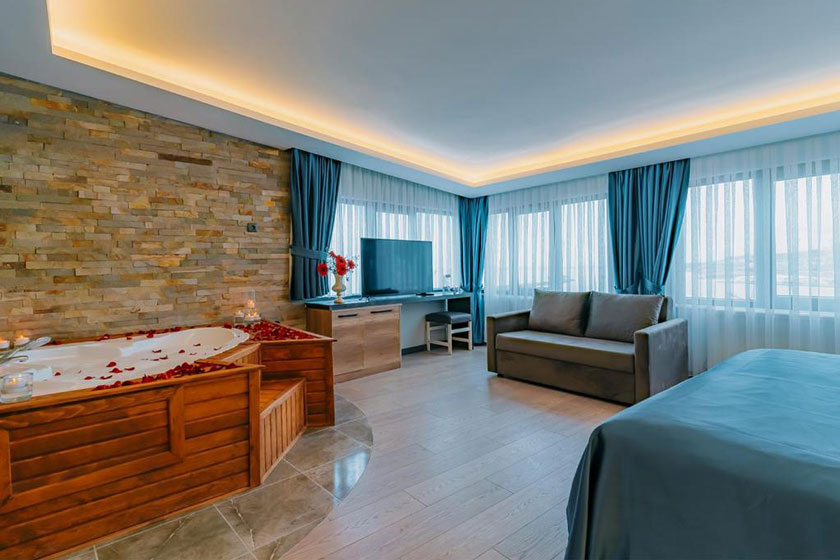 City Port Hotel Trabzon - King Suite