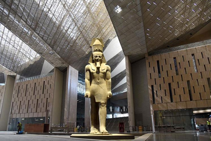 مجسمه عظیم رامسس دوم (تالار بزرگ)