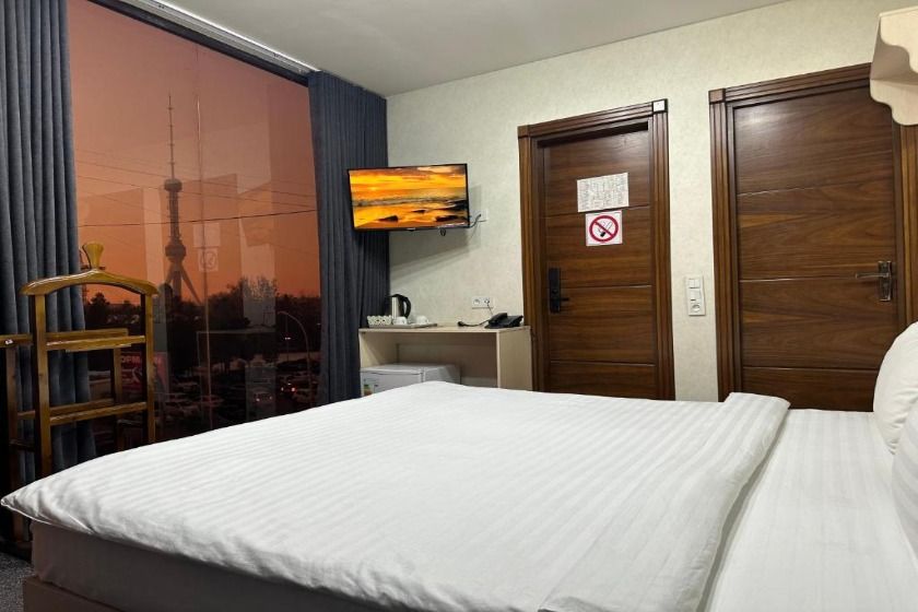 Friday tashkent - room