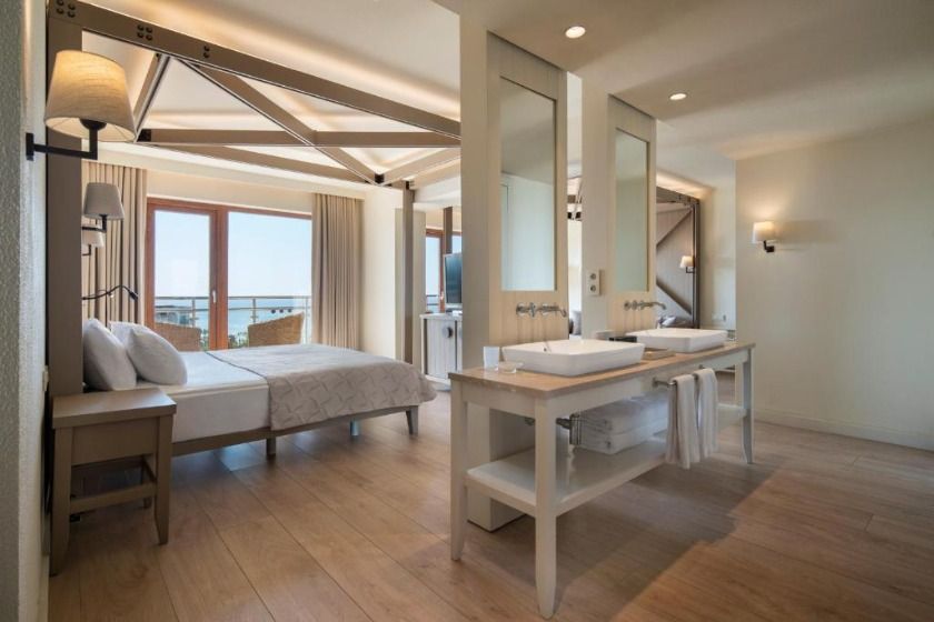 Voyage Sorgun Hotel Antalya - Suite Land