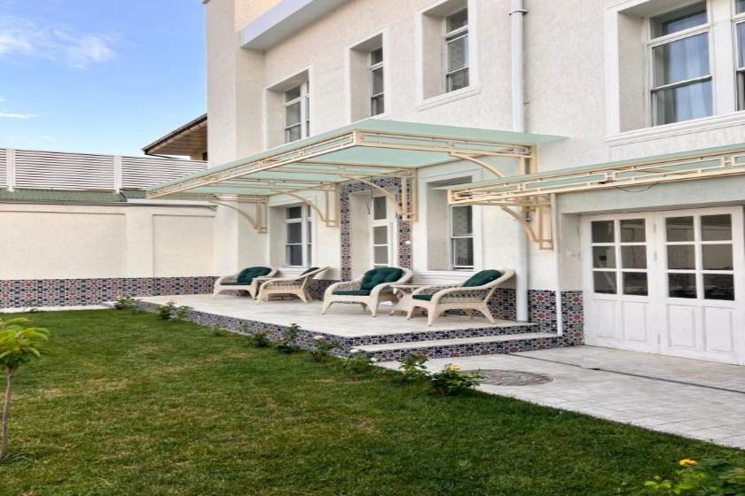 Anor tashkent - facade