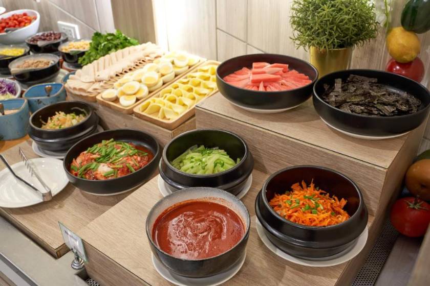 Altera Hotel and Residence -  food and drink