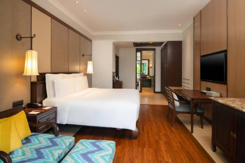 InterContinental Pattaya Resort by IHG - Classic King Room with Garden View
