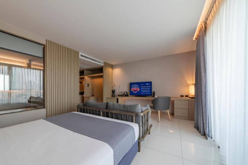 Mandarin Eastville, Pattaya - SHA Extra Plus - Zen Grand Deluxe King