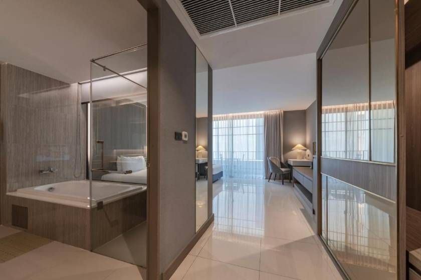 Mandarin Eastville, Pattaya - SHA Extra Plus - Classic Grand Deluxe King