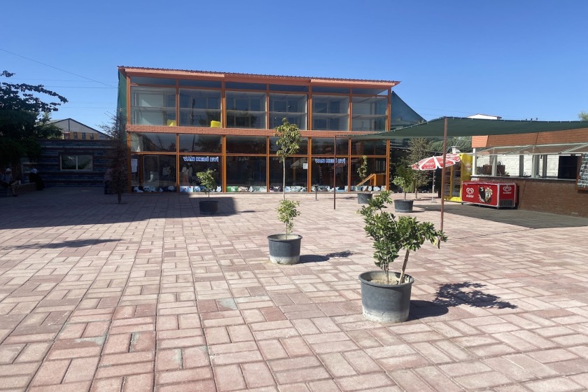 بخش های مختلف خانه گربه های وان