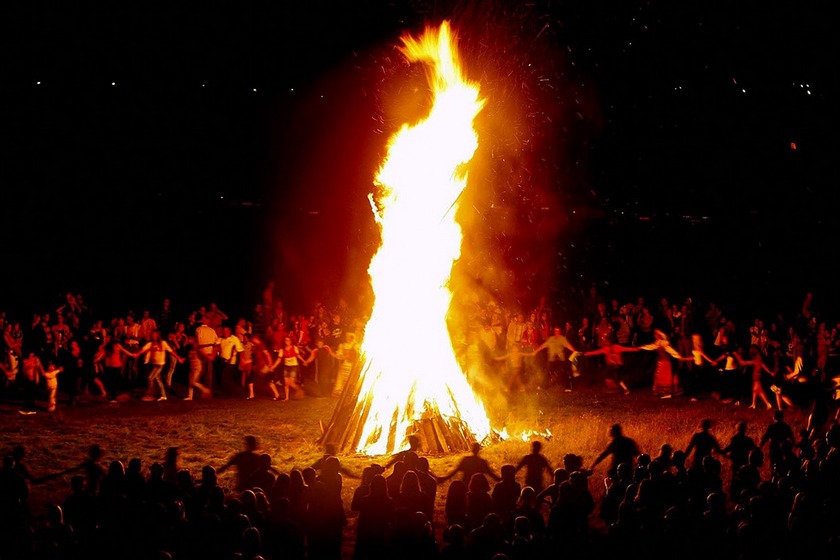 ۹ آذر؛ جشن آذرگان یا آذر روز