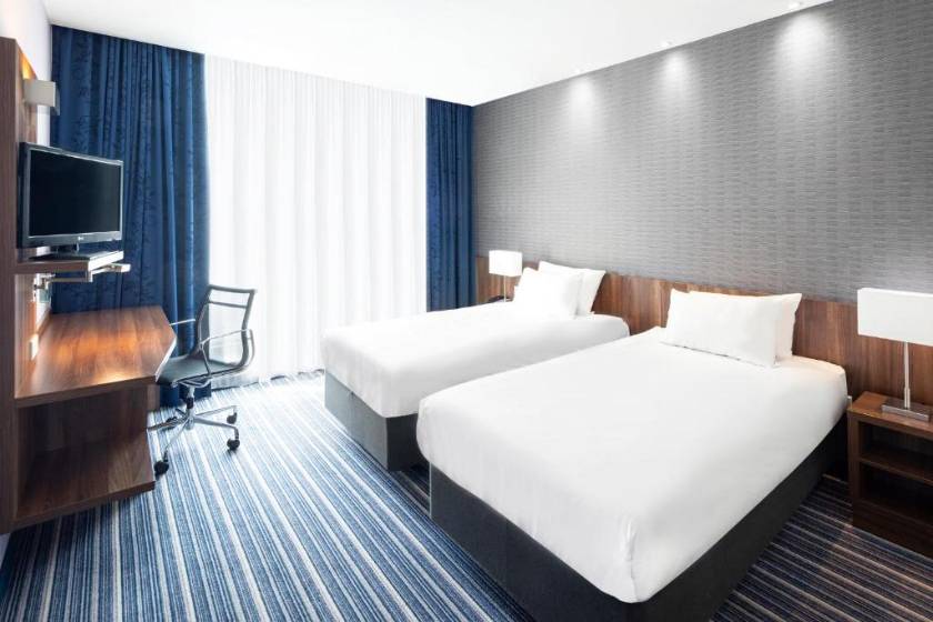Holiday Inn Express Amsterdam Arena Towers by IHG - Standard Twin Room - Free Breakfast