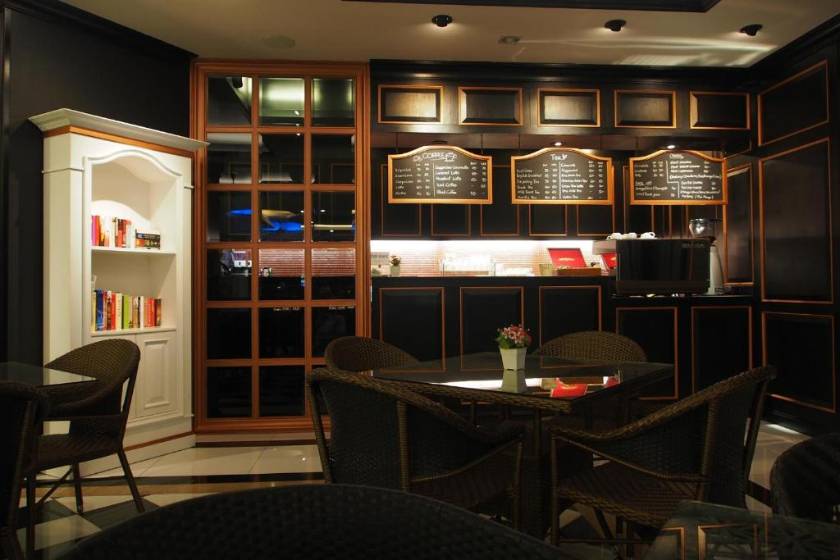 KTK Pattaya Hotel & Residence - cafe