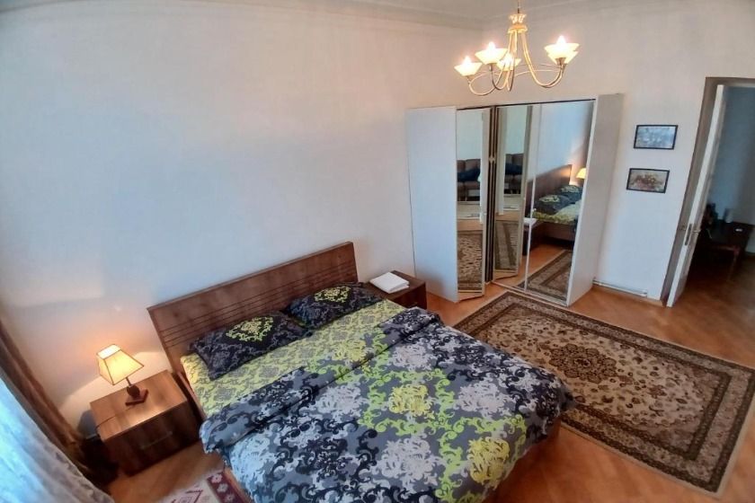 Gates of Baku baku - room