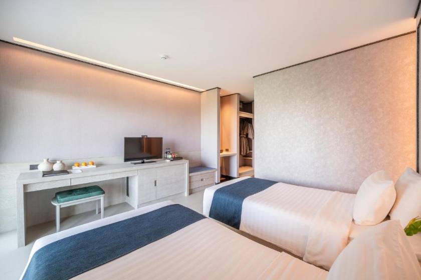 Manhattan Pattaya Hotel - SHA Extra Plus - Deluxe Double or Twin Room