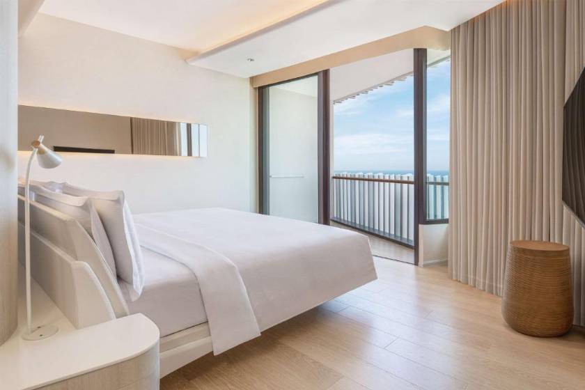 Hilton Pattaya - King Family Ocean Suite