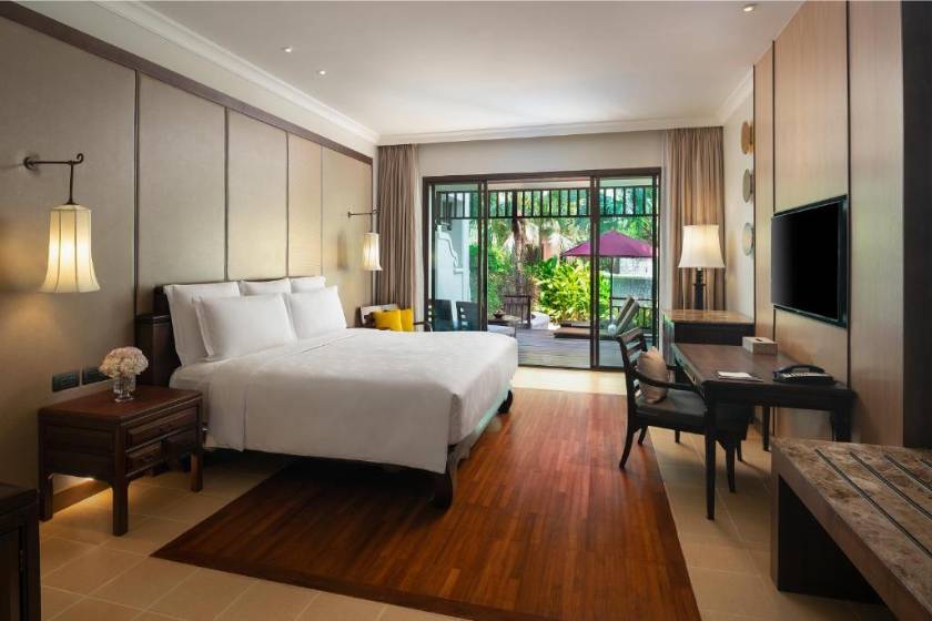 InterContinental Pattaya Resort by IHG - Classic King Room with Garden View