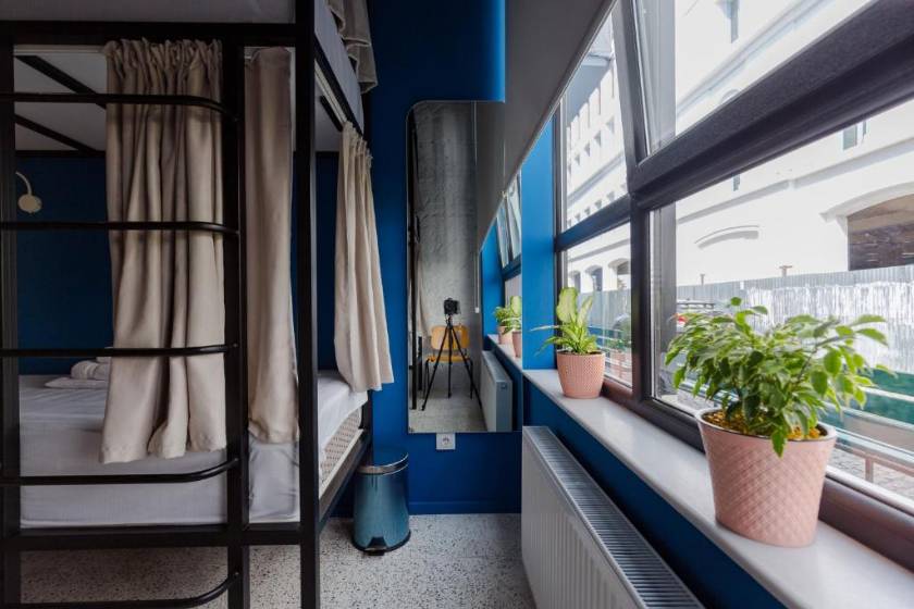 Back2ME - Bed in 8-Bed Mixed Dormitory Room