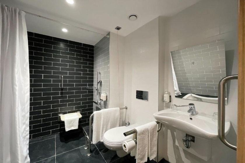 Holiday Inn Express - Ankara - Standard Queen Room - Accessible