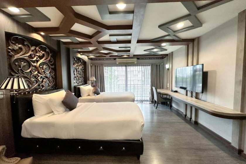 KTK Pattaya Hotel & Residence - Deluxe Suite Twin