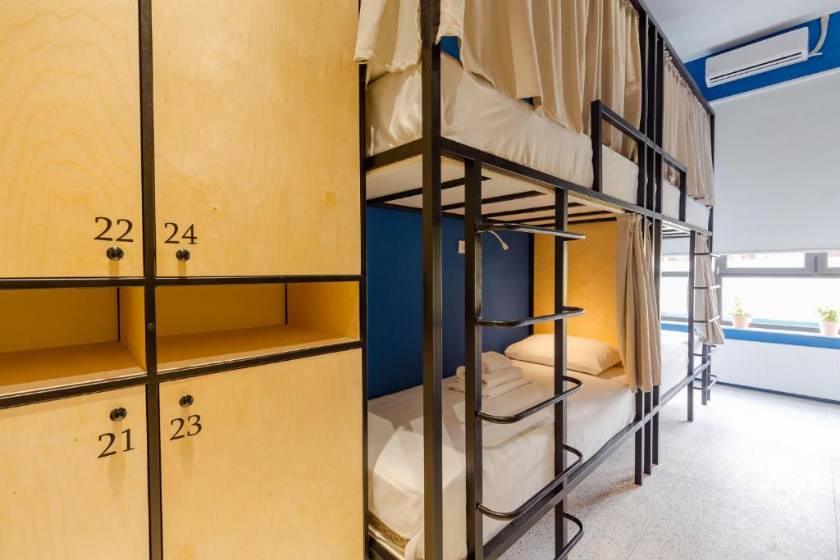 Back2ME - Bed in 8-Bed Mixed Dormitory Room