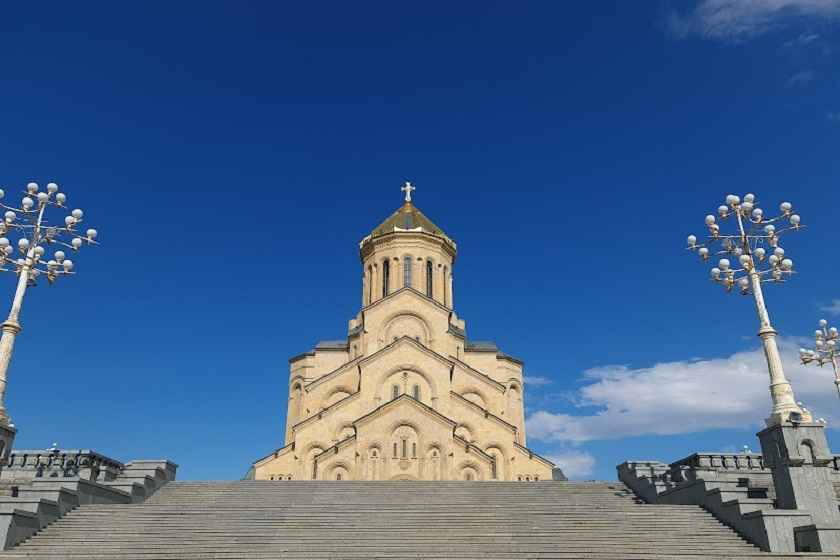 کلیسای جامع تثلیث تفلیس