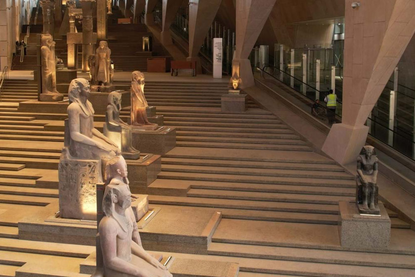 پلکان بزرگ موزه مصر