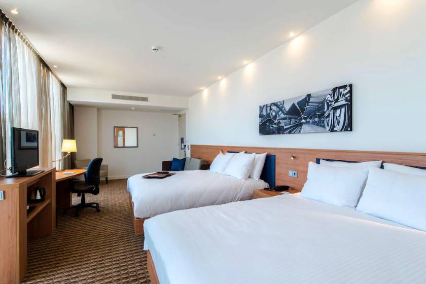 Hampton By Hilton Amsterdam Arena Boulevard - Queen Room with Two Queen Beds