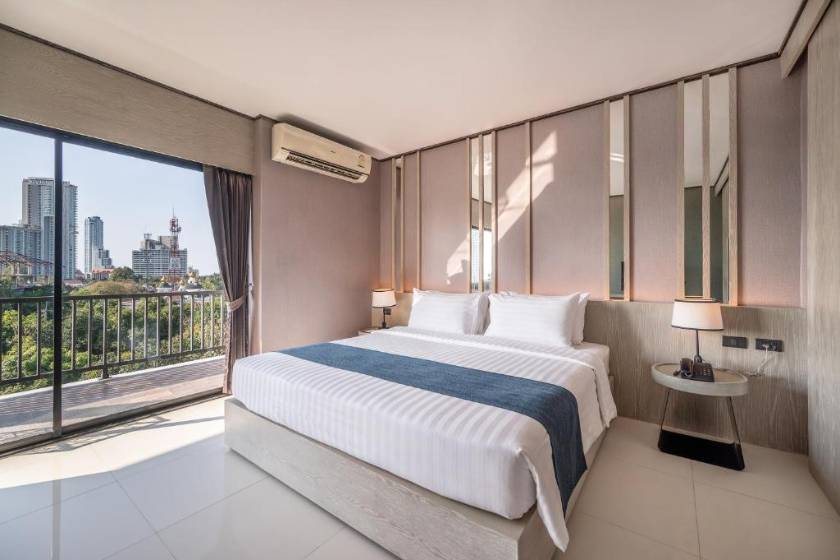 Manhattan Pattaya Hotel - SHA Extra Plus - Deluxe Two-Bedroom Suite
