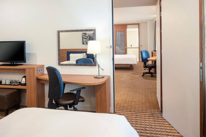Hampton By Hilton Amsterdam Arena Boulevard - Family Connecting Rooms