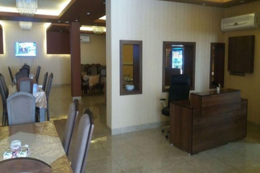 هتل هزار کرمان - رستوران