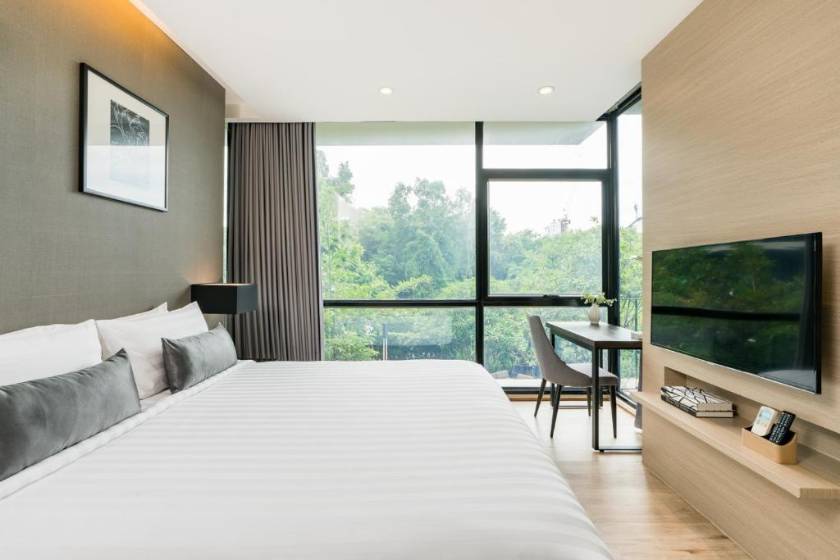 Altera Hotel and Residence - Grand Suite with Pool View