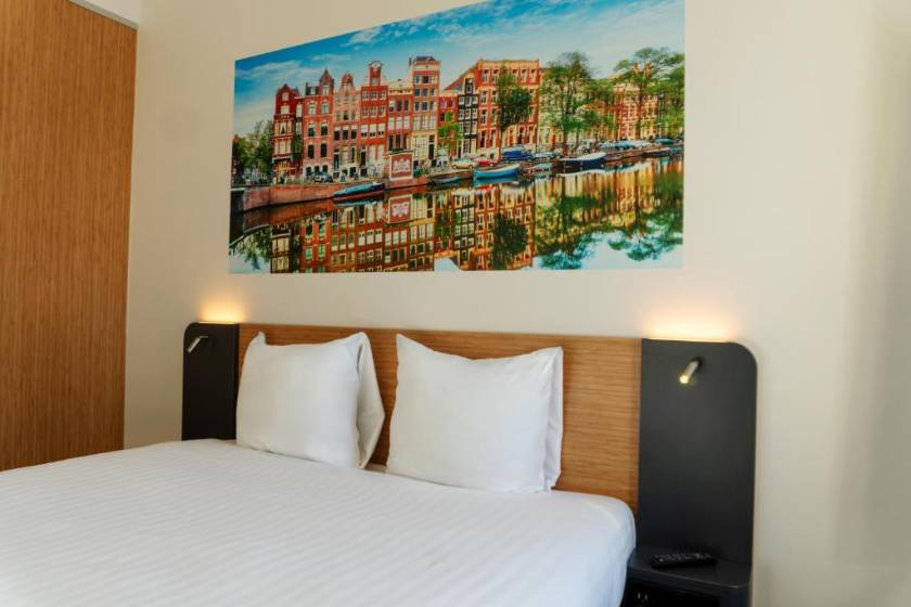 easyHotel Amsterdam Arena Boulevard - Standard Double Room