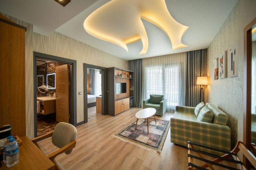 Holiday Inn - Trabzon - One-Bedroom King Suite - Top Floo