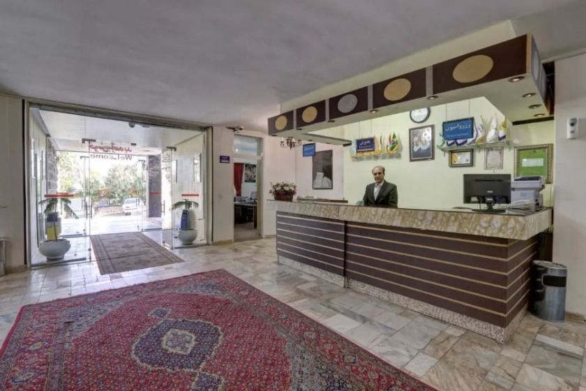 هتل جهانگردی علیصدر همدان - پذیرش