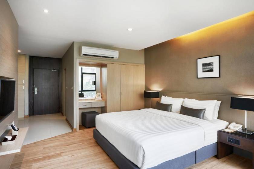 Altera Hotel and Residence - Deluxe Double Room